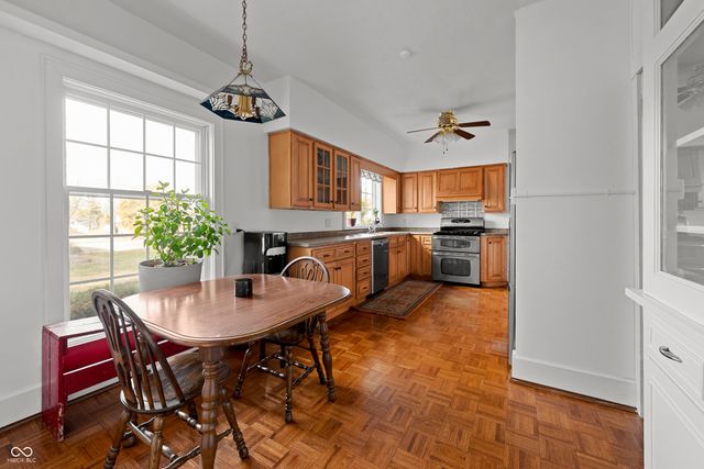 2706 W Petty Road, Muncie, IN 47304
