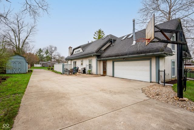 2706 W Petty Road, Muncie, IN 47304