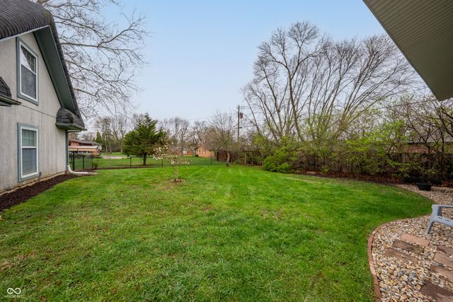 2706 W Petty Road, Muncie, IN 47304