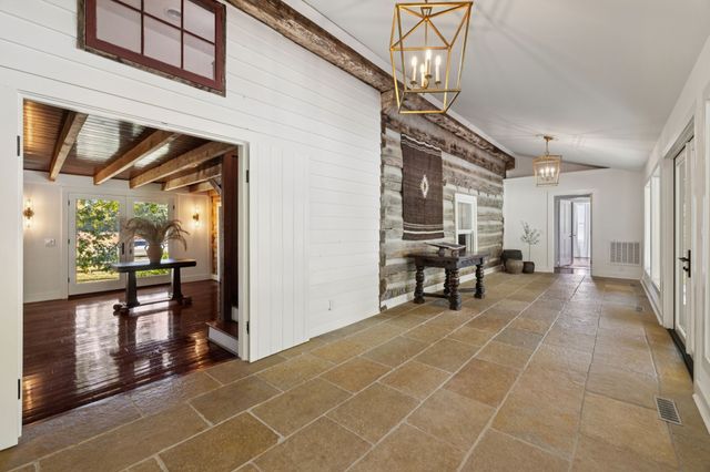 2060 Old Hillsboro Rd, Franklin, TN 37064