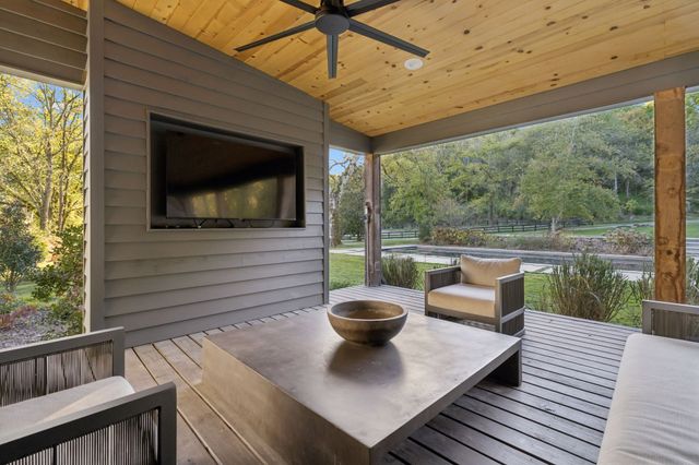 2060 Old Hillsboro Rd, Franklin, TN 37064