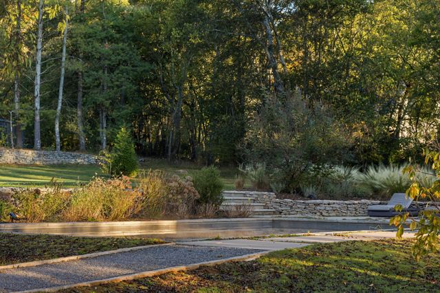 2060 Old Hillsboro Rd, Franklin, TN 37064