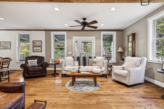 2060 Old Hillsboro Rd, Franklin, TN 37064