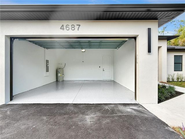 4687 14th AVE SE, Naples, FL 34117