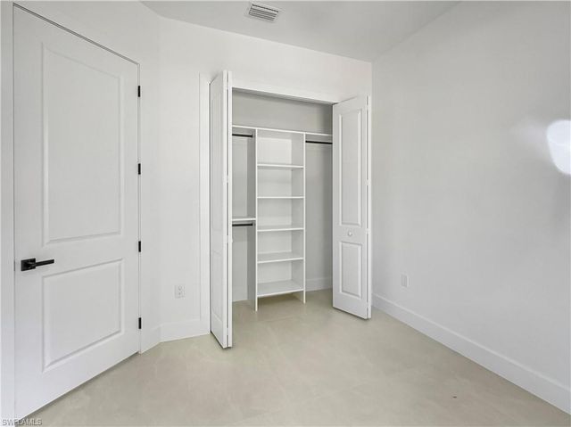 4687 14th AVE SE, Naples, FL 34117