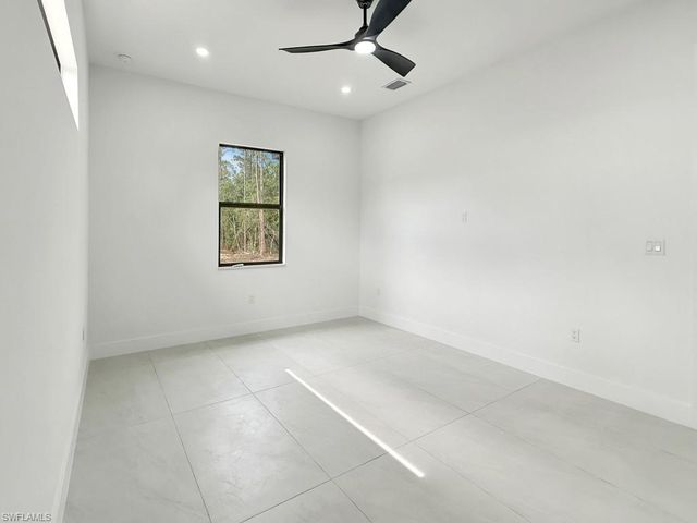 4687 14th AVE SE, Naples, FL 34117