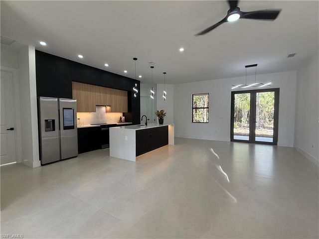 4687 14th AVE SE, Naples, FL 34117