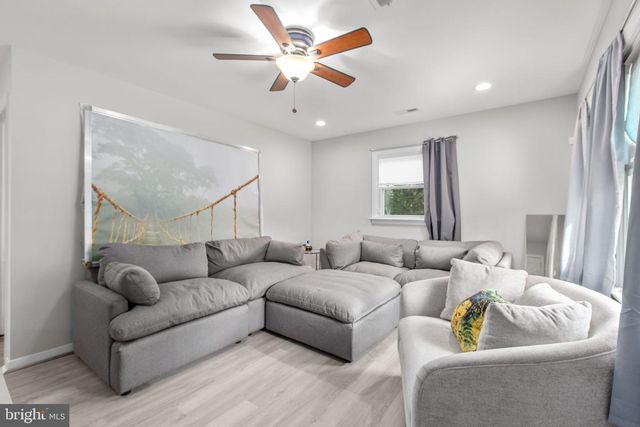343 FOREST LANE RD, Fredericksburg, VA 22405