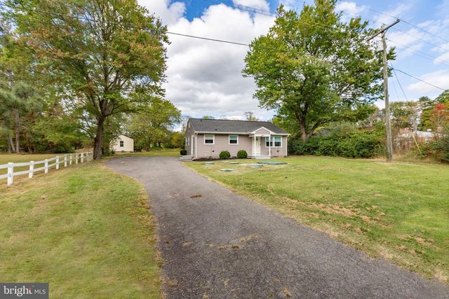 343 FOREST LANE RD, Fredericksburg, VA 22405