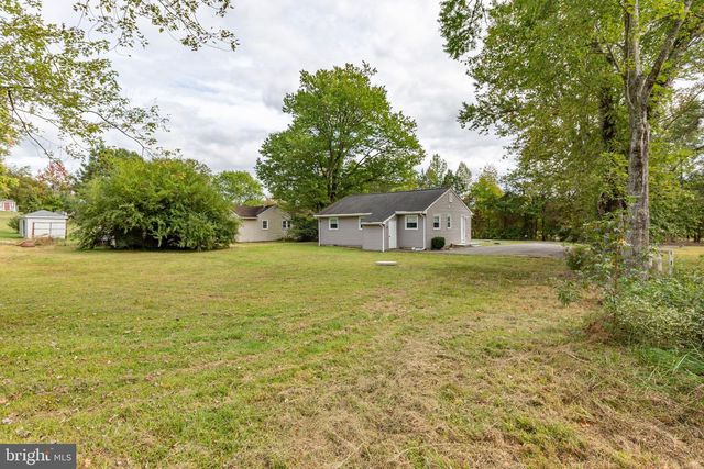 343 FOREST LANE RD, Fredericksburg, VA 22405