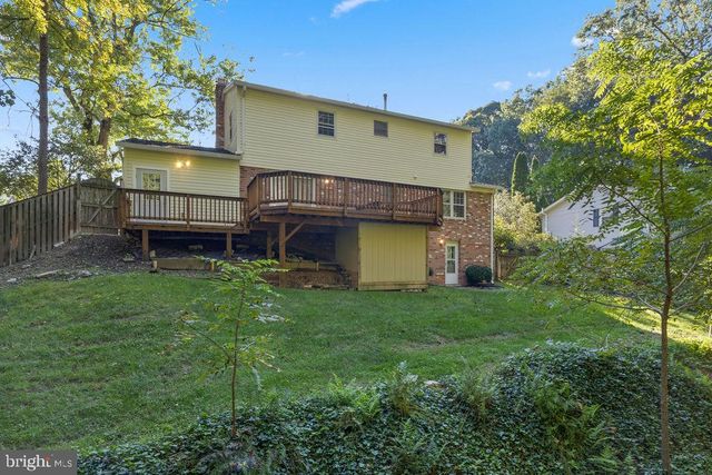 6814 GREY FOX DR, Springfield, VA 22152