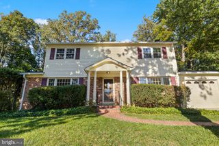 6814 GREY FOX DR, Springfield, VA 22152