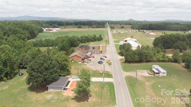 5735 Fallston Road, Lawndale, NC 28090