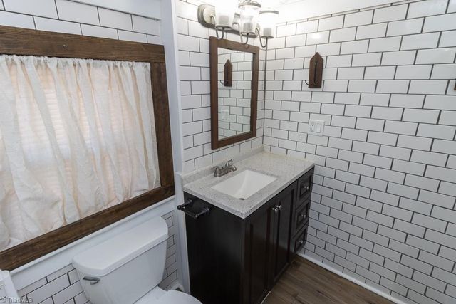 2327 Scalesville Road, Summerfield, NC 27358