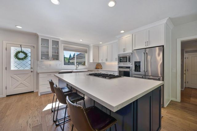 3966 Rawhide Rd, Rocklin, CA 95677