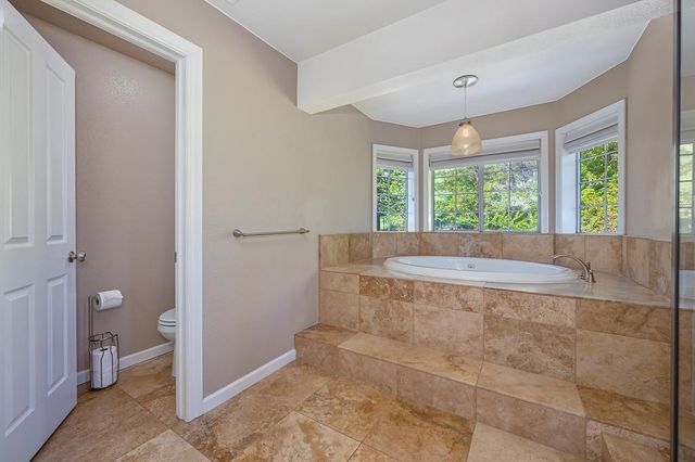 3966 Rawhide Rd, Rocklin, CA 95677