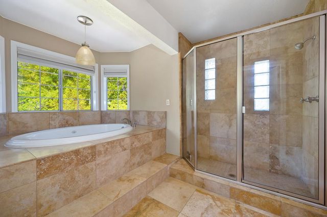 3966 Rawhide Rd, Rocklin, CA 95677