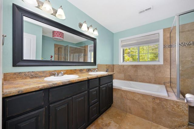 3966 Rawhide Rd, Rocklin, CA 95677