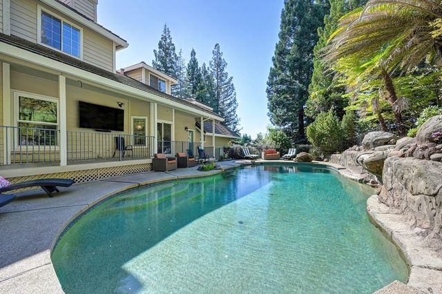 3966 Rawhide Rd, Rocklin, CA 95677