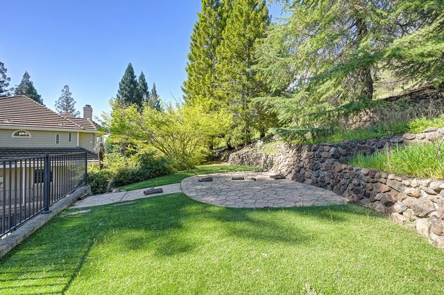 3966 Rawhide Rd, Rocklin, CA 95677