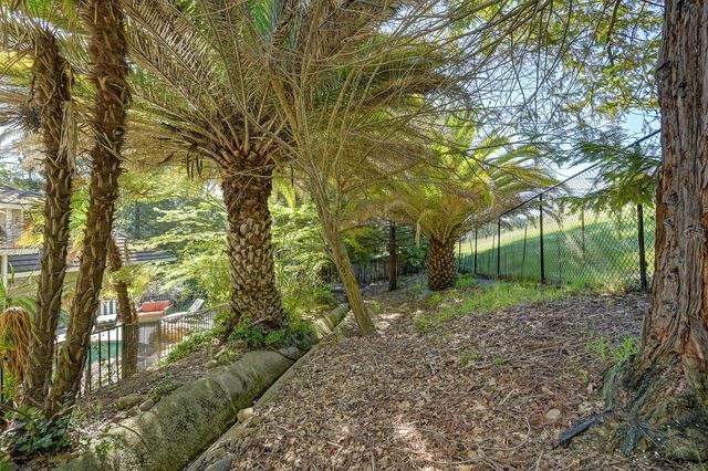 3966 Rawhide Rd, Rocklin, CA 95677