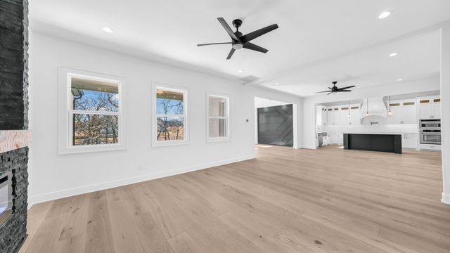 265 Sugartree Circle, Lipan, TX 76462