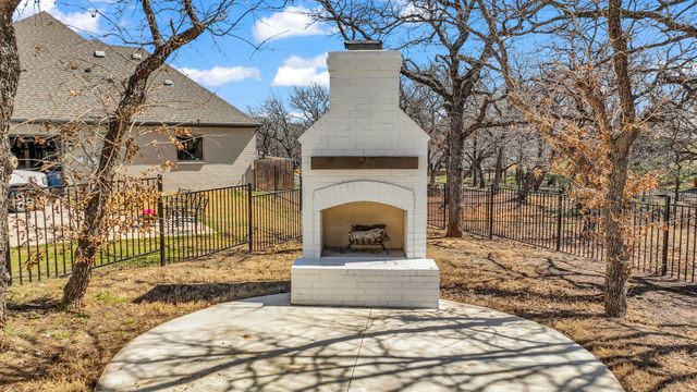 265 Sugartree Circle, Lipan, TX 76462