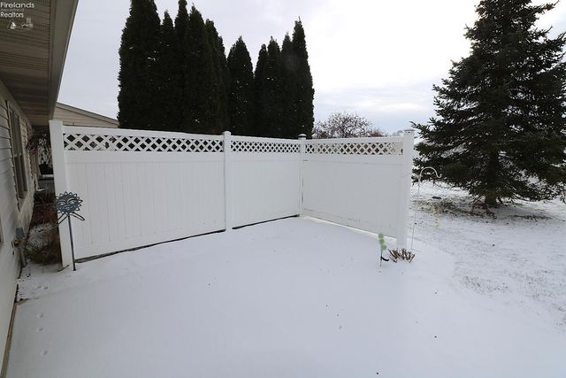 3 Fox Run Cv Unit B, Norwalk, OH 44857