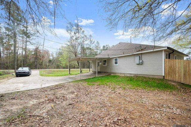 32793 La Hwy 1036, Holden, LA 70744