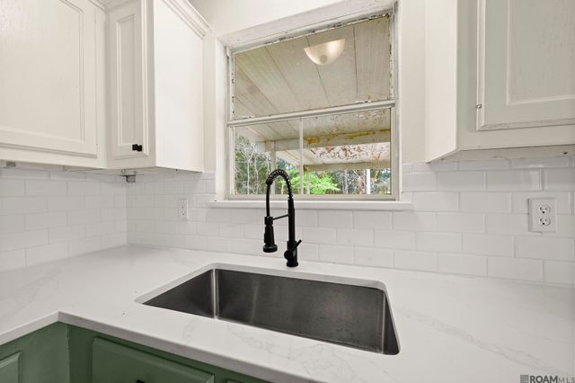 32793 La Hwy 1036, Holden, LA 70744