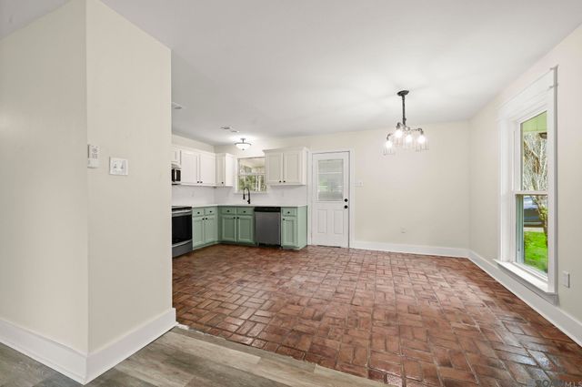 32793 La Hwy 1036, Holden, LA 70744