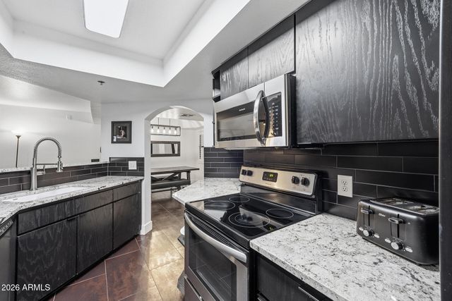 5104 N 32ND Street 324, Phoenix, AZ 85018