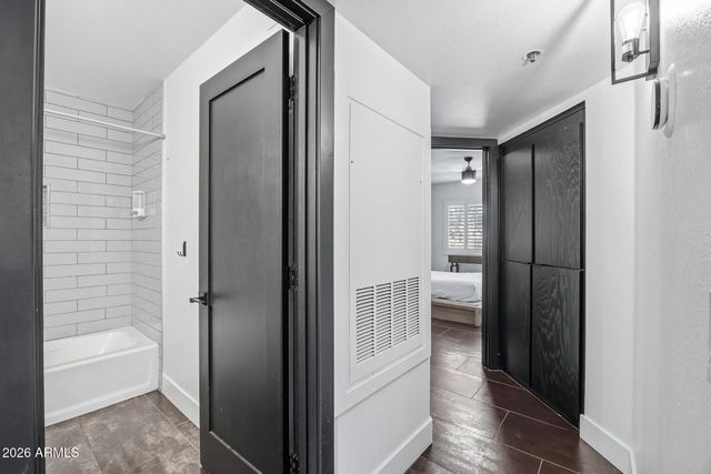 5104 N 32ND Street 324, Phoenix, AZ 85018