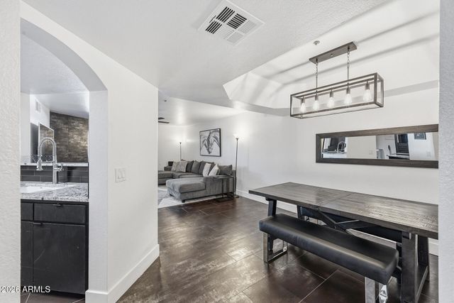 5104 N 32ND Street 324, Phoenix, AZ 85018