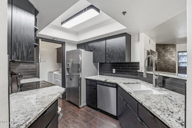 5104 N 32ND Street 324, Phoenix, AZ 85018