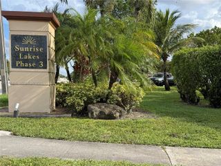 9101 Sunrise Lakes Blvd 215, Sunrise, FL 33322