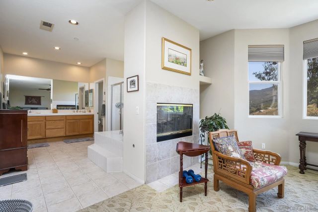 2914 STONEFIELD DR, Jamul, CA 91935