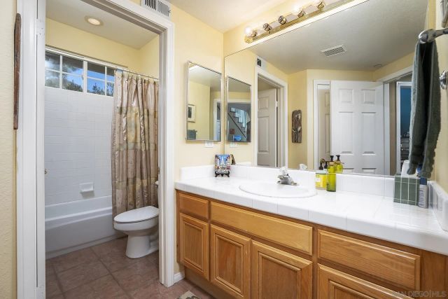 2914 STONEFIELD DR, Jamul, CA 91935