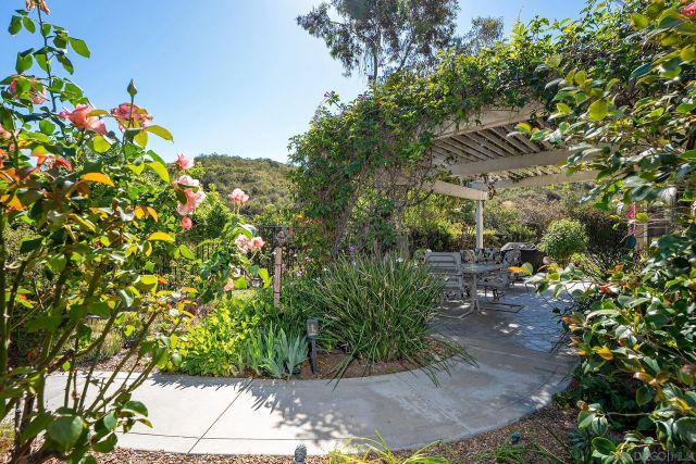 2914 STONEFIELD DR, Jamul, CA 91935