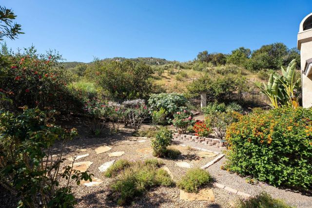 2914 STONEFIELD DR, Jamul, CA 91935