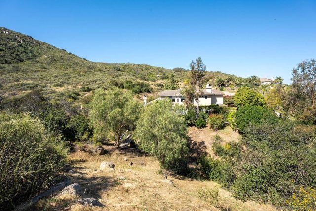 2914 STONEFIELD DR, Jamul, CA 91935