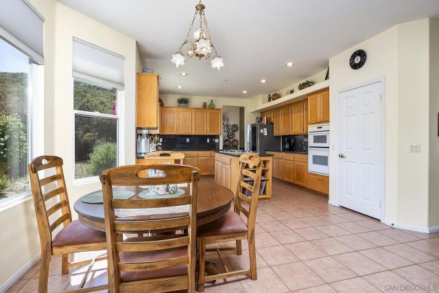 2914 STONEFIELD DR, Jamul, CA 91935