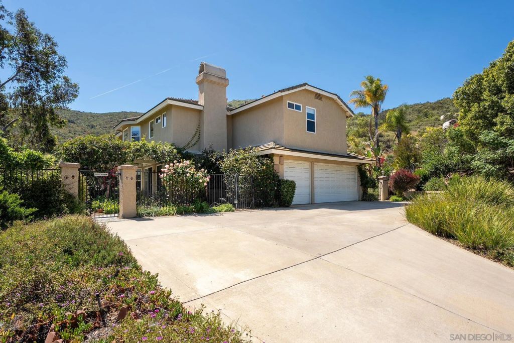 2914 STONEFIELD DR, Jamul, CA 91935