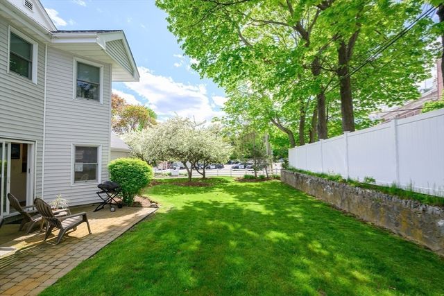 24 School St. A, Hull, MA 02045
