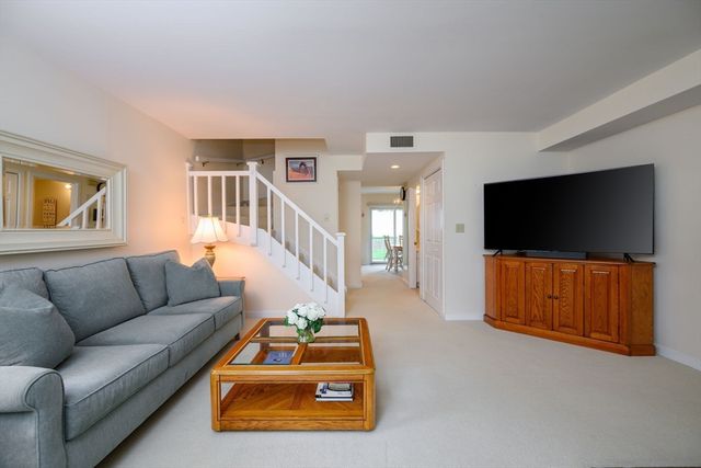 24 School St. A, Hull, MA 02045