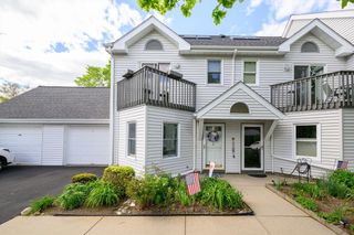 24 School St. A, Hull, MA 02045