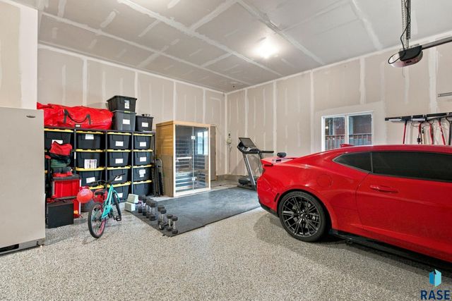 215 N Everest Ave Avenue, Tea, SD 57064