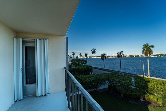 1801 S Flagler Drive 402, West Palm Beach, FL 33401