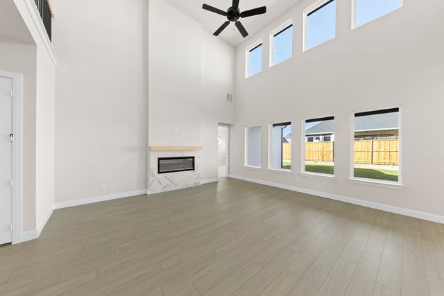 637 Bunchberry Street, Fort Worth, TX 76247