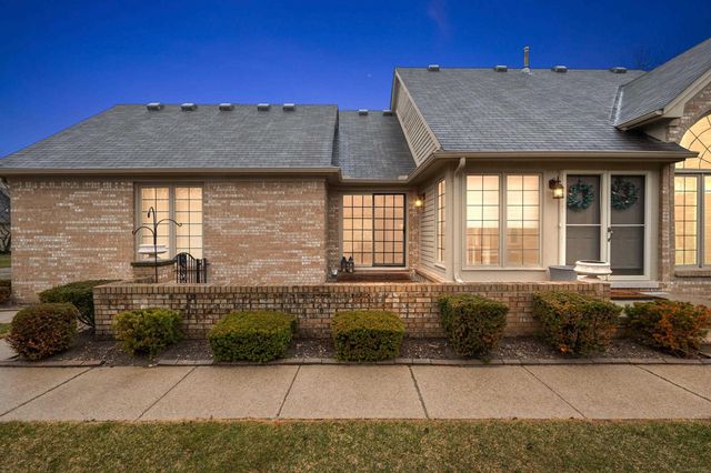 16921 Coral Drive, Macomb Twp, MI 48042